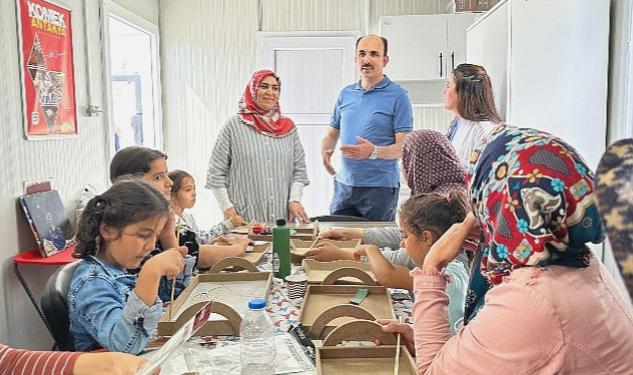 Başkan Altay Hatay’da Açılan Komek’te Depremzede Kursiyerlerle Buluştu