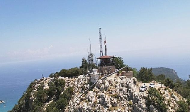 Çalış Tepesi’ne Türk bayrağı asıldı