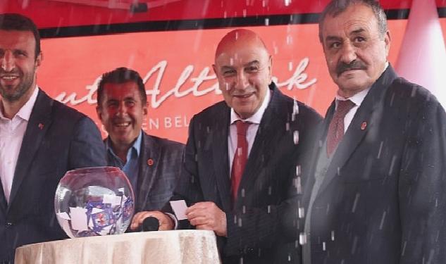 Keçiören’de Kafkaslar Kapalı Spor Salonu’nun Temelleri Atıldı