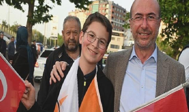 Selçuklu Belediye Başkanı Ahmet Pekyatırmacı, Cumhurbaşkanı Recep Tayyip Erdoğan’ı 28 Mayıs seçiminde elde ettiği zafer nedeniyle kutladı