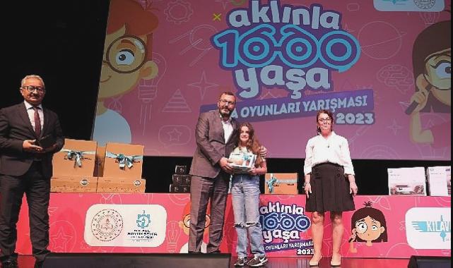 “Aklınla 1000 Yaşa” zeka oyunları yarışmasının kazananları ödüllerini aldı