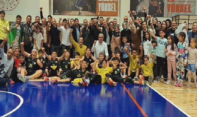 Büyükşehir Belediyespor Basketbolda Alt Yaş Kategorilerinde İki Şampiyonluk Birden Kazandı