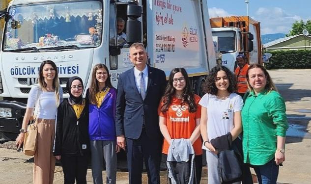 Gölcük Belediyesi Atık Aktarma İstasyonu Ödev Konusu Oldu