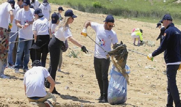 ICA Gönüllüleri, temiz dünya için 200 kilo atığı ayrıştırdı