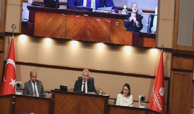 İstanbul Büyükşehir Belediye Meclisi, artan maliyetler ve enflasyon nedeniyle su fiyatlarında güncellemeye gitti