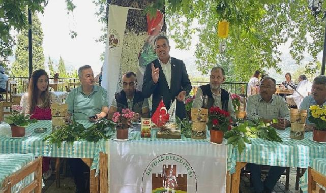 İzmir’in Beydağ ilçesinde Beydağ Belediyesi’nce koordine edilen “Kestane Gal Arısı Zararlısı” bilgilendirme toplantısı yapıldı.