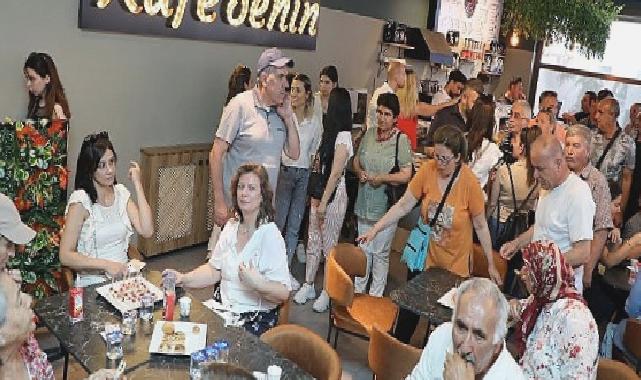 “Kafe Senin”, Hizmete Girdi