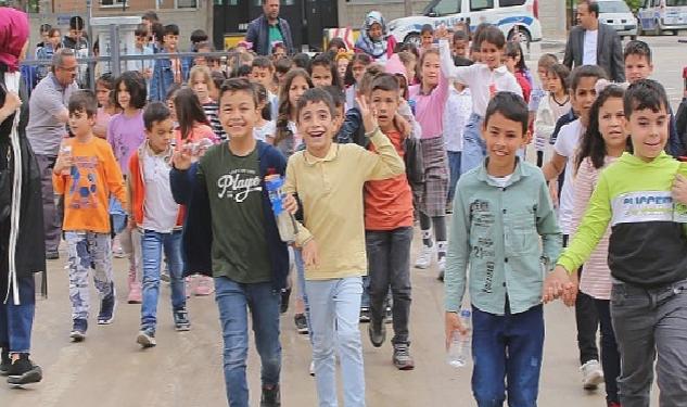 Karaman Belediyesi tarafından bu yıl 3.’sü düzenlenen Kitap Günleri, kapılarını kitapseverlere açtı