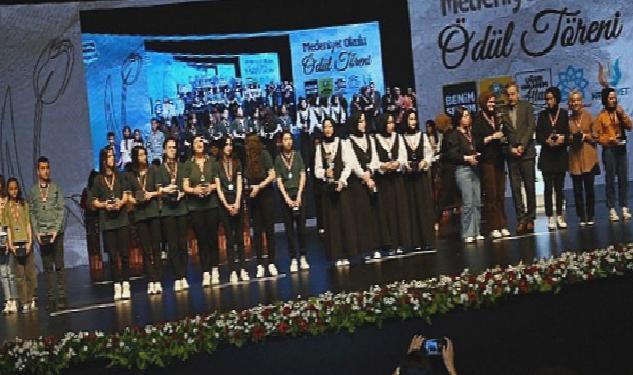 Konya Büyükşehir’in Yarışmalarında Dereceye Giren Öğrenciler Ödüllerini Aldı