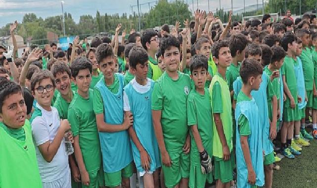 Sivas Belediyesi Geleneksel Futbol Yaz Okulu Açıldı