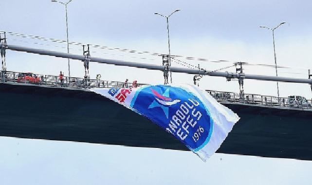 Anadolu Efes’in Şampiyonluk bayrakları bir kez daha İstanbul Boğazı’nda