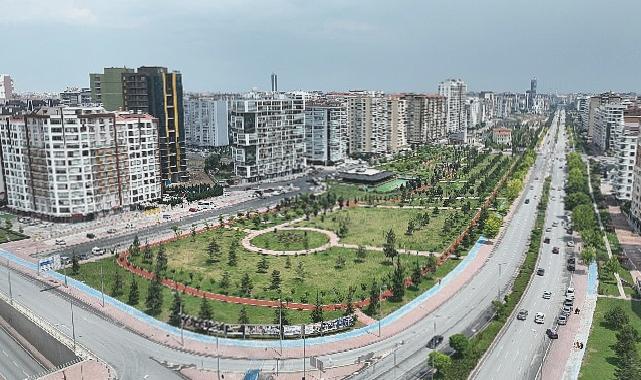 Başkan Altay: “Şehrin Merkezinde Önemli Bir Yeşil Doku Oluşturan Şefik Can Parkı’nda Üçüncü Etap Çalışmalarımız Sürüyor”