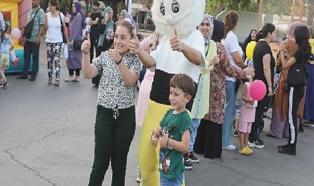 Büyükşehir’in sokak şenlikleriyle doyasıya eğlence