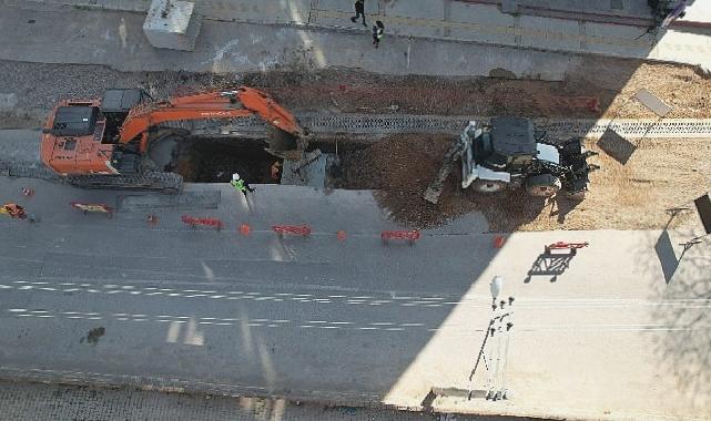 İzmir tarihinin en büyük yağmur suyu ayrıştırma yatırımı sürüyor