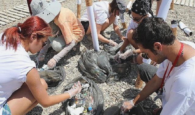 Plastiksiz Kıyılar, Plastiksiz Sular Projesi Konyaaltı Sahili’nde başladı