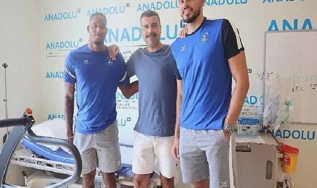 Anadolu Efes Başantrenörü Erdem Can ile Will Clyburn ve Ante Zizic, sağlık kontrolünden geçti