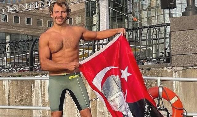 İzmirli Emre’den ABD’de zafer kulacı