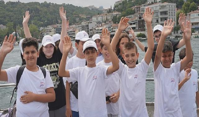 Kahramanmaraşlı çocuklar, Türkiye-Ukrayna Milli Basketbol maçında millileri desteklemek için İstanbul’da!