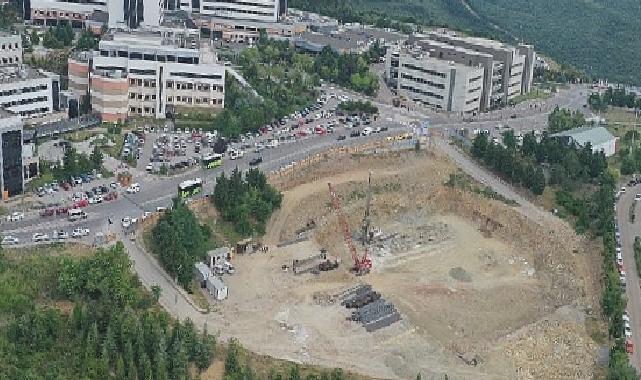 KOÜ Umuttepe Cami ve otoparkı devam ediyor