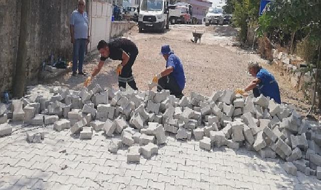 Muğla Büyükşehir Parke Kaplama Çalışmalarına Devam Ediyor