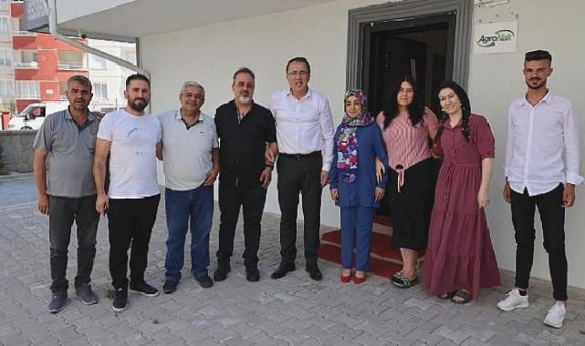 Nevşehir Belediye Başkanı Dr. Mehmet Savran, hafta sonu esnaf ve ev ziyaretleri gerçekleştirdi