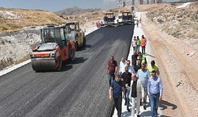 Selçuklu Belediye Başkanı Ahmet Pekyatırmacı, yıl içinde 150 bin ton sıcak asfalt dökeceklerini söyledi