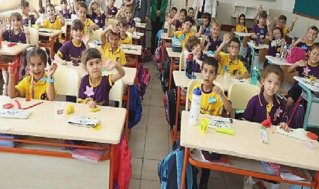 Başkan Erdem’den miniklere ilk gün sürprizi