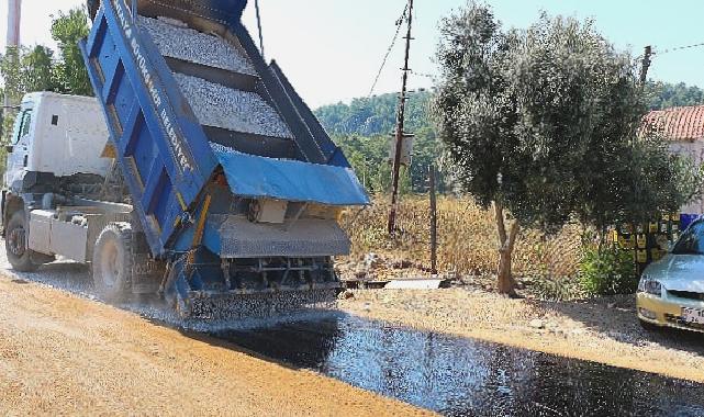 Erentepe, İncircik ve Toptaş grup yolunda asfalt çalışması