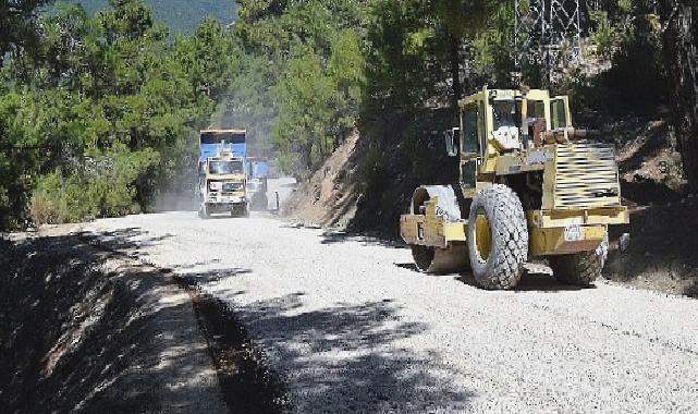 Kaş Yuvacık grup yolu asfaltlanıyor