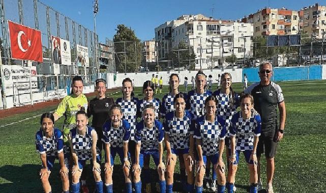 Konak Belediyespor U17 Kız Futbol Takımı şampiyonluk yolunda