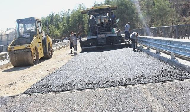 Naras köprüsüne sıcak asfalt