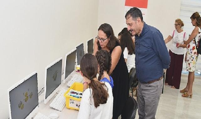 Yurt Dışından Gelen Öğrenci ve Öğretmenler Yenişehir Belediyesi Akademi’yi Gezdi