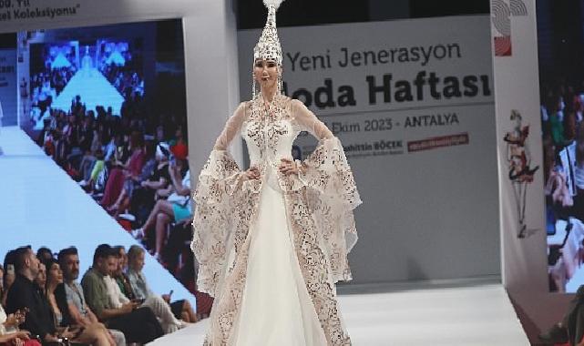 Antalya Büyükşehir Yeni Jenerasyon Moda Haftası başladı