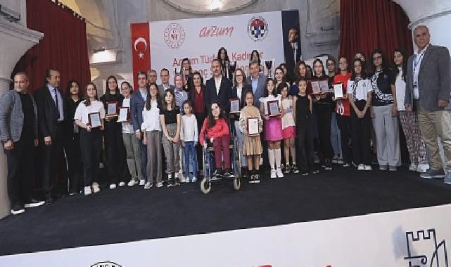 Arzum, Cumhuriyetin 100. yılını Arzum Türkiye Kadınlar Satranç Şampiyonası ile kutladı