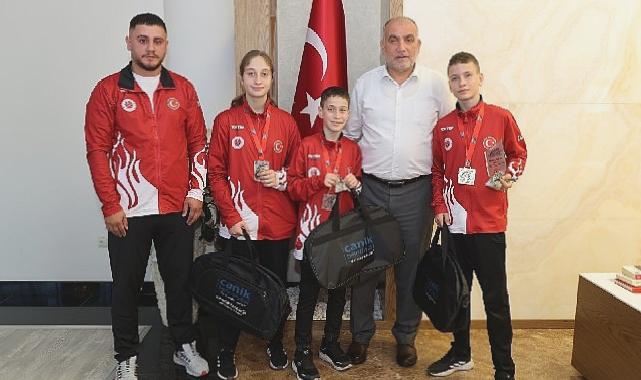 Başkan Sandıkçı Dünya Şampiyonu Sporcuyu Ağırladı