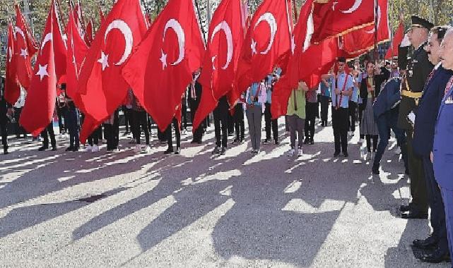 Bayrampaşa’da 100 yıl coşkusu