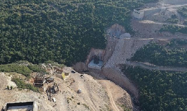 Dilovası Hastane yolunda köprü ayakları yükseliyor