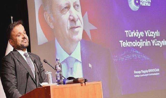 Dr. Koç, “Türkiye Olarak Dijital Teknolojiyi Sadece Tüketen Değil Üreten Olacağız”