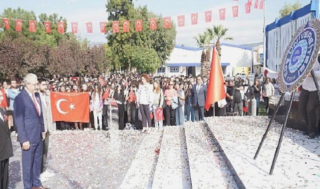 Ege Üniversitesinde “Cumhuriyetin 100 Yılı Anıtı” törenle açıldı