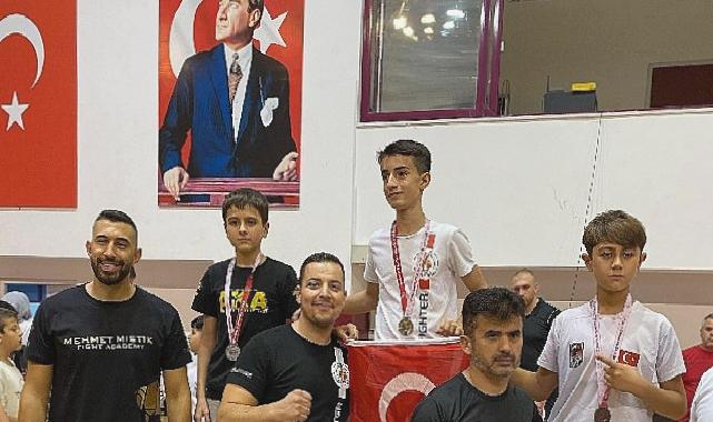 Kemer Belediyesi Kick Boks takımından 6 madalya