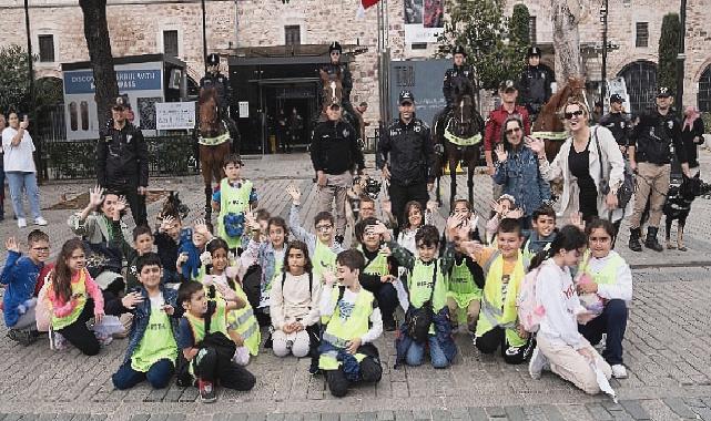 ‘Küçük Kâşifler’ İstanbul’un Tarihi Yarımadasını Keşfetti