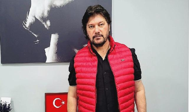 Sanatçı Ahmet Şafak’tan 100.yıl marşı