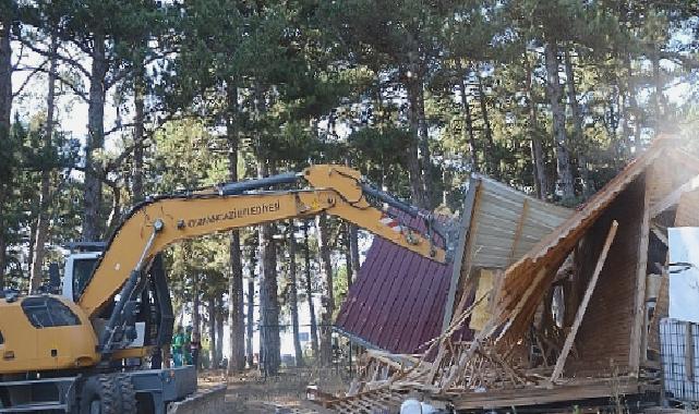 Uludağ Bir Kaçak Yapıdan Daha Temizlendi