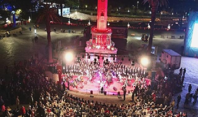 100. Yıl Cumhuriyet Özel Korosu saat 19.23’te sahne aldı