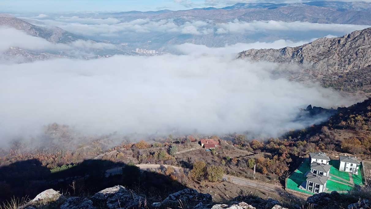 Amasya’daki sis etkisi devam ediyor