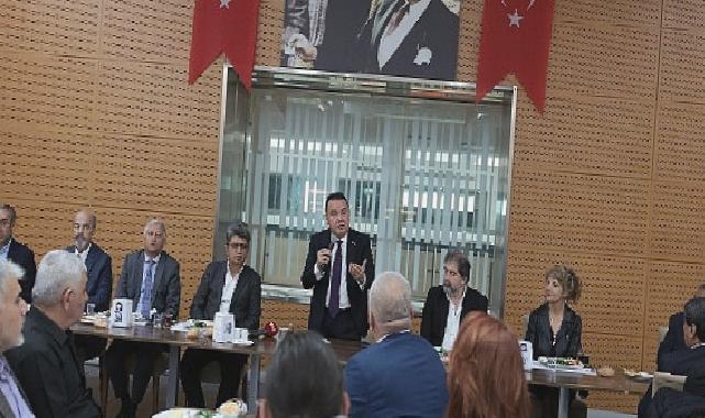 Başkan Böcek ‘den hemşeri derneklerine teşekkür  Başkan Böcek: ‘İşimiz çok, yolumuz uzun’