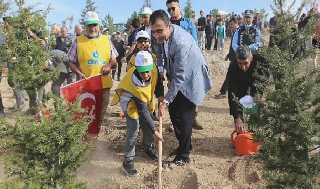 Başkan Kalaycı ” geleceğe nefes cumhuriyete nefes” fidan dikme programına katıldı