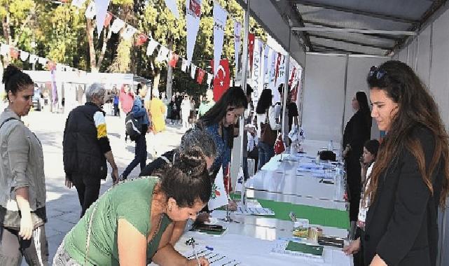 Bornova İstihdam Fuarı büyük bir dayanışmaya dönüştü