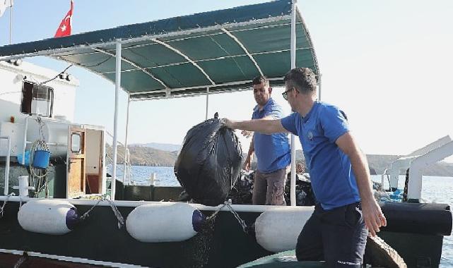 Büyükşehir Gökova Körfezi’nden Günlük 3 Bin 420 Kg. Çöp Topladı