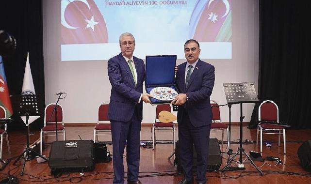 Ege’de “Türkiye Cumhuriyeti’nin 100 Yılı ve Azerbaycan’ın Ulusal Lideri Haydar Aliyev’in Doğumunun 100 Yılı” kutlandı